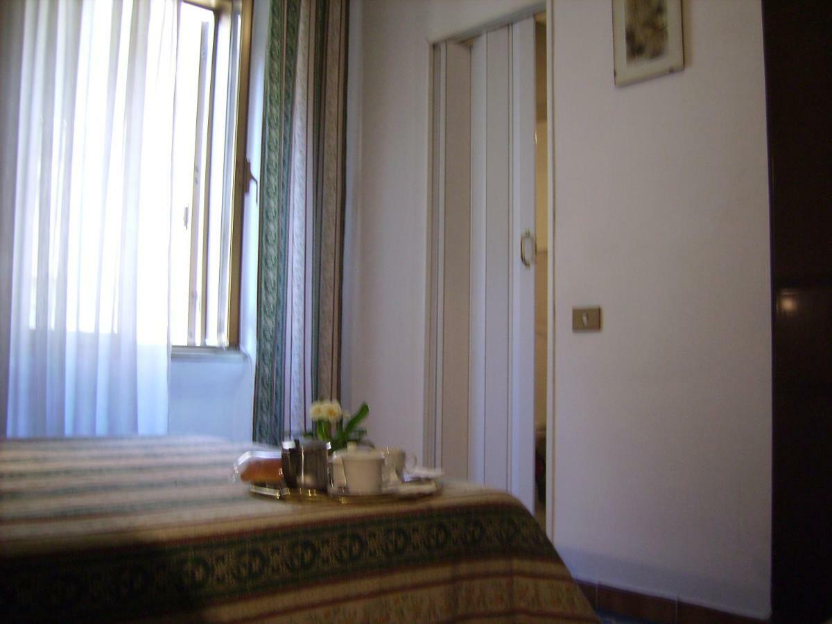 B&B Vaticanrooms Roma Exterior foto